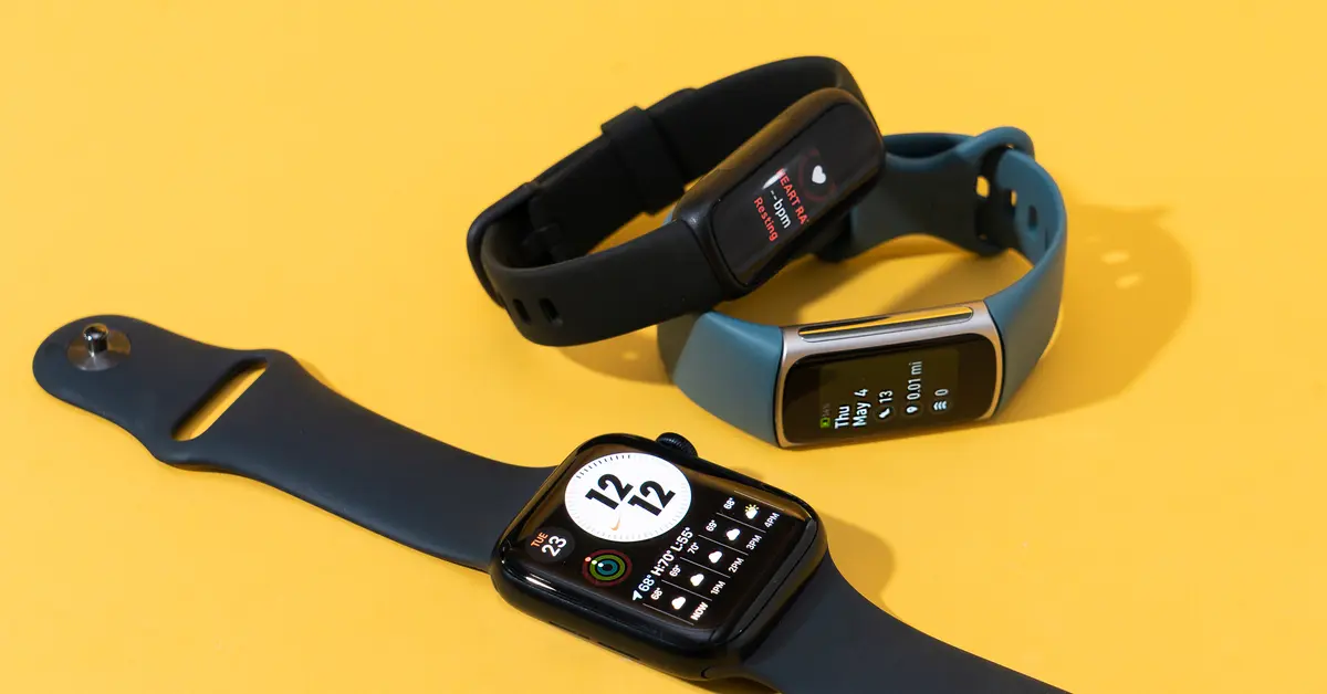 Read more about the article TOP 5 BEST FITNESS TRACKERS